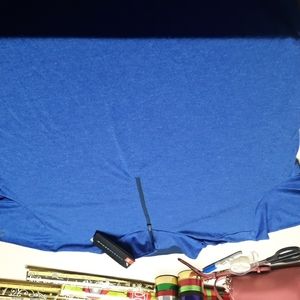 Under armour long sleeve sz 2x.  Looks more like 1x